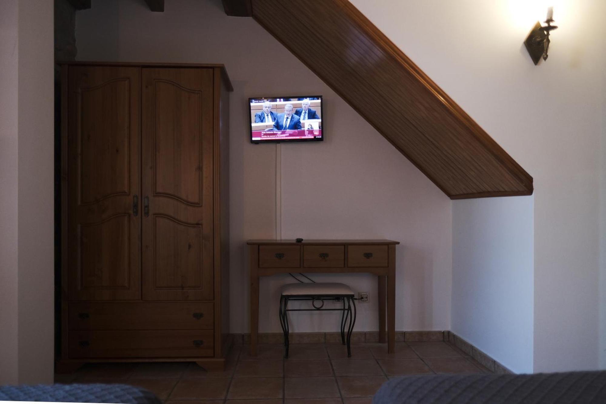 Posada La Estela De Barros Corrales De Buelna Extérieur photo