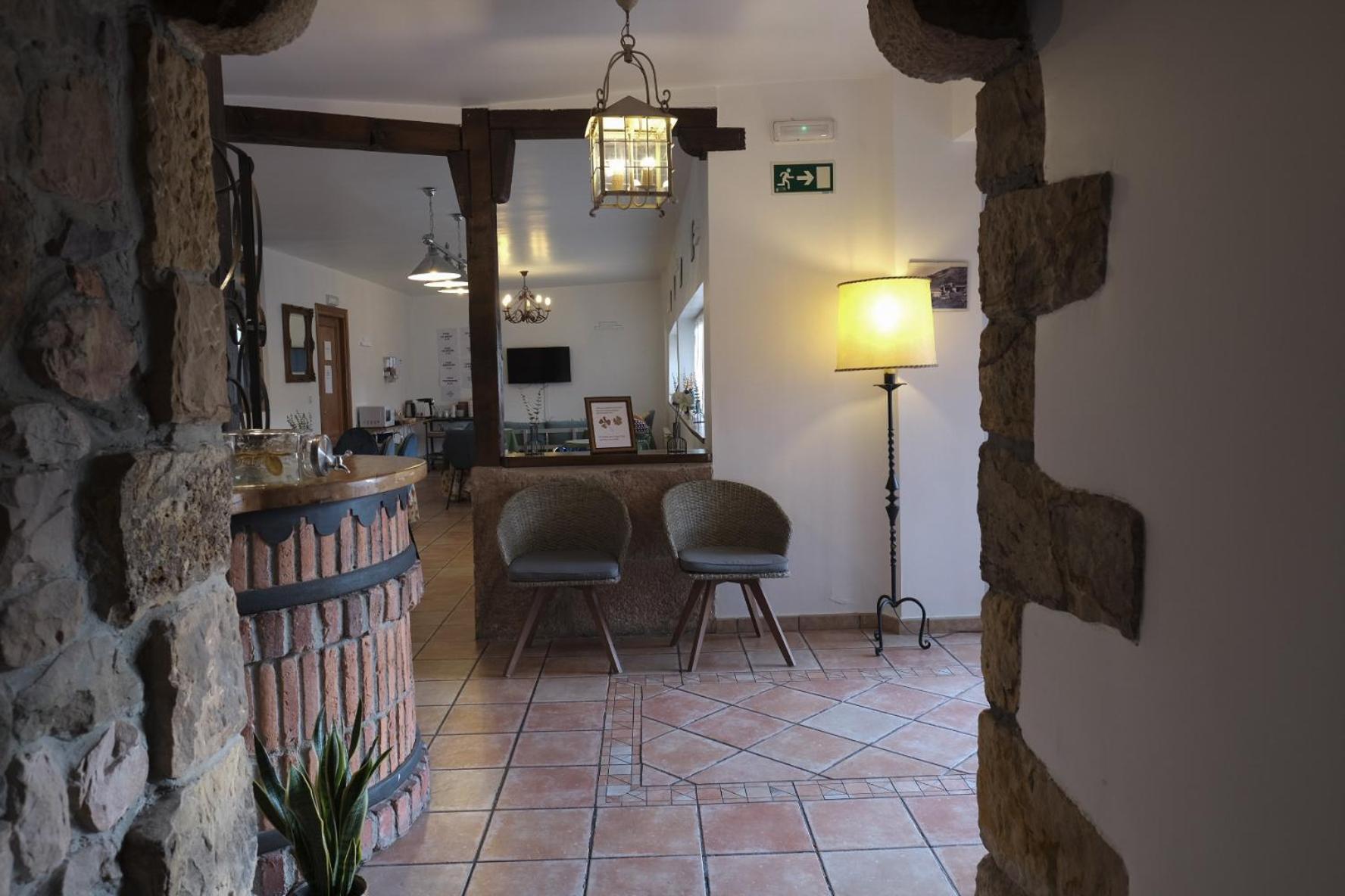 Posada La Estela De Barros Corrales De Buelna Extérieur photo