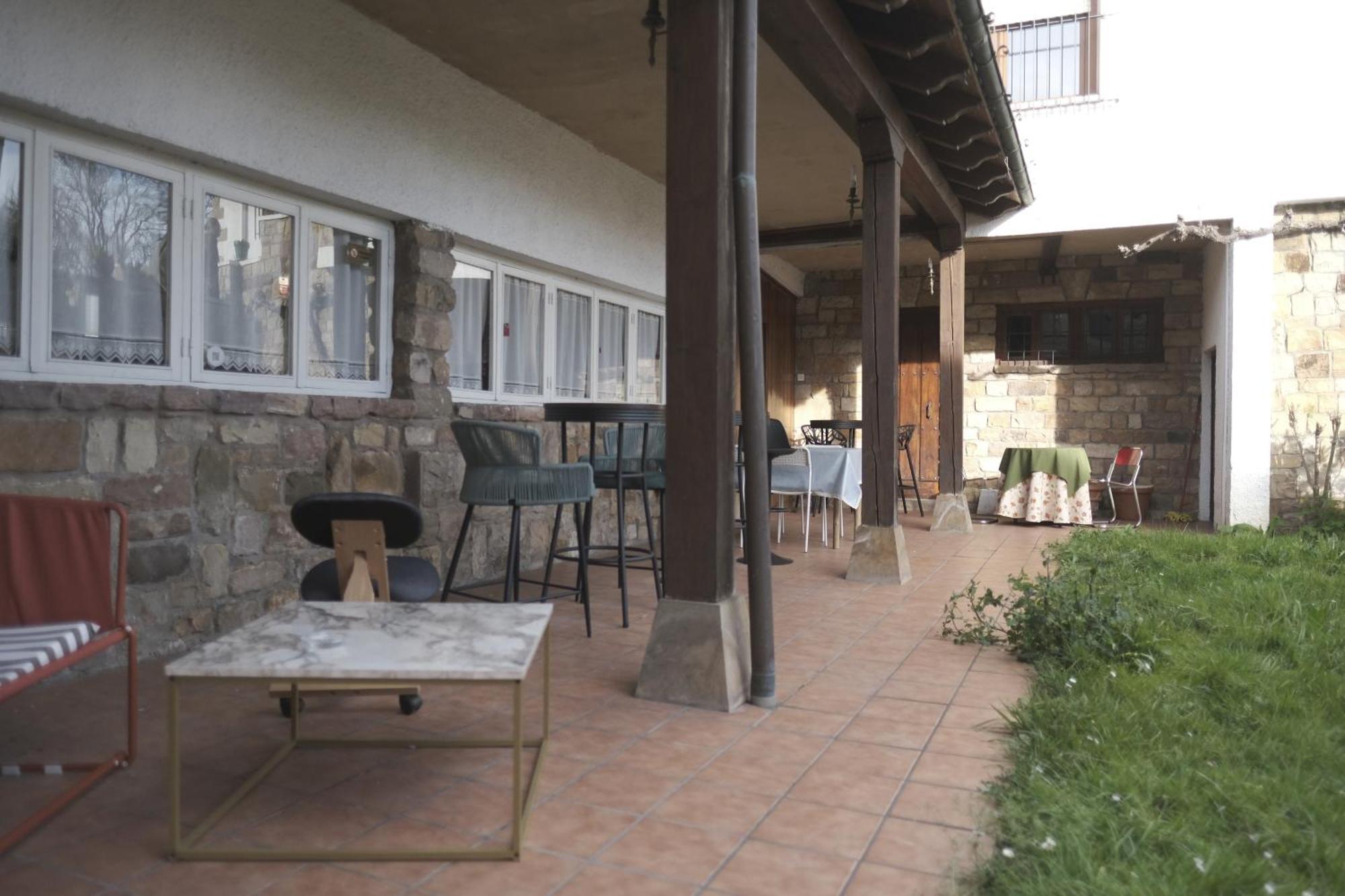 Posada La Estela De Barros Corrales De Buelna Extérieur photo